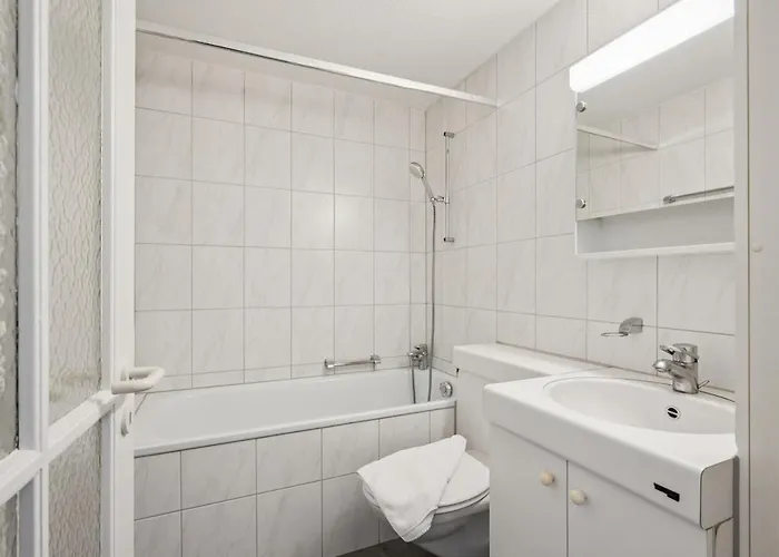 Modern - Walk Everywhere - Crown 47 Apartamento